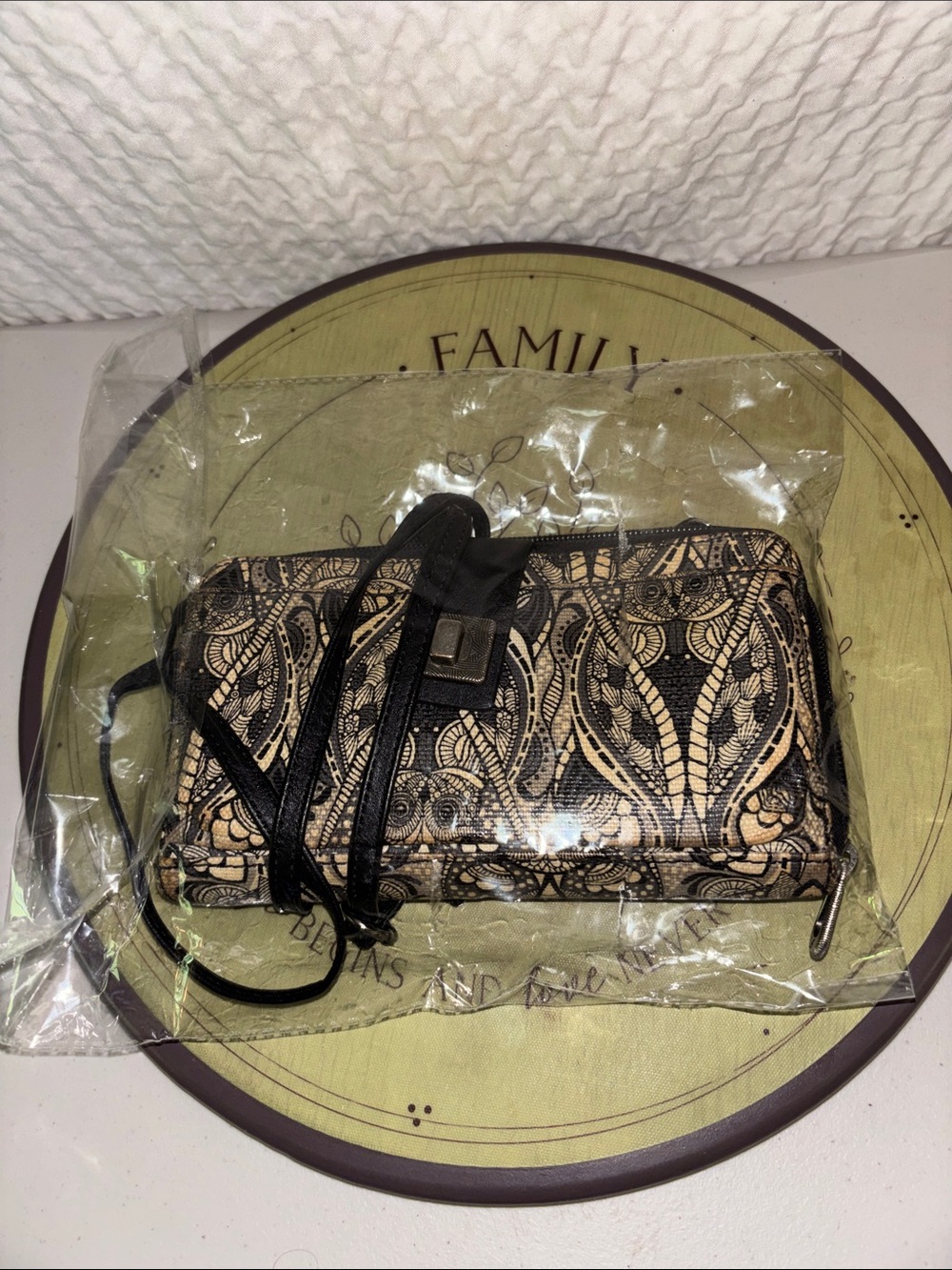 Elegant Black & Gold Patterned Crossbody Bag